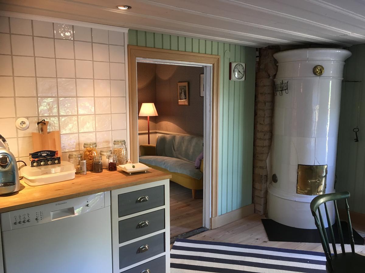 One Room Bed & Breakfast Skanninge Bagian luar foto