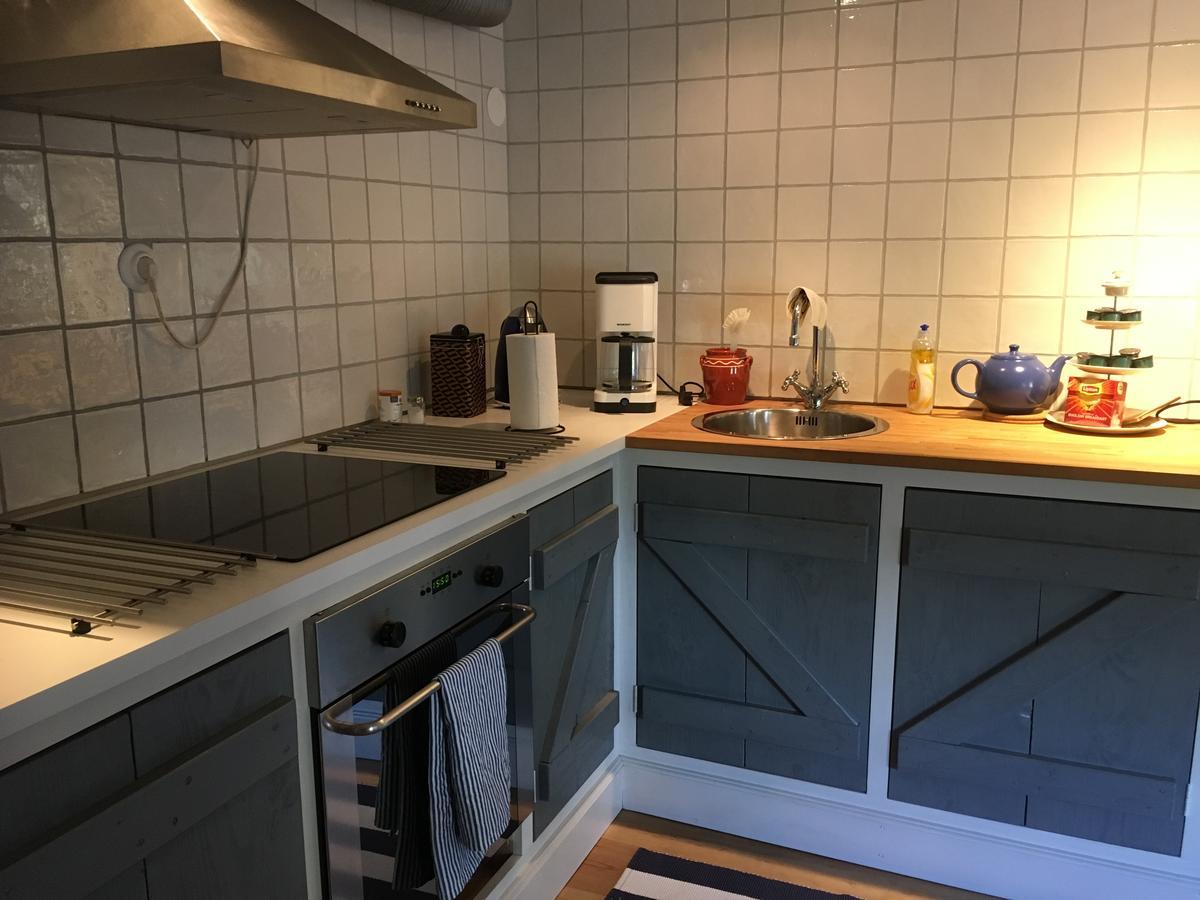 One Room Bed & Breakfast Skanninge Bagian luar foto